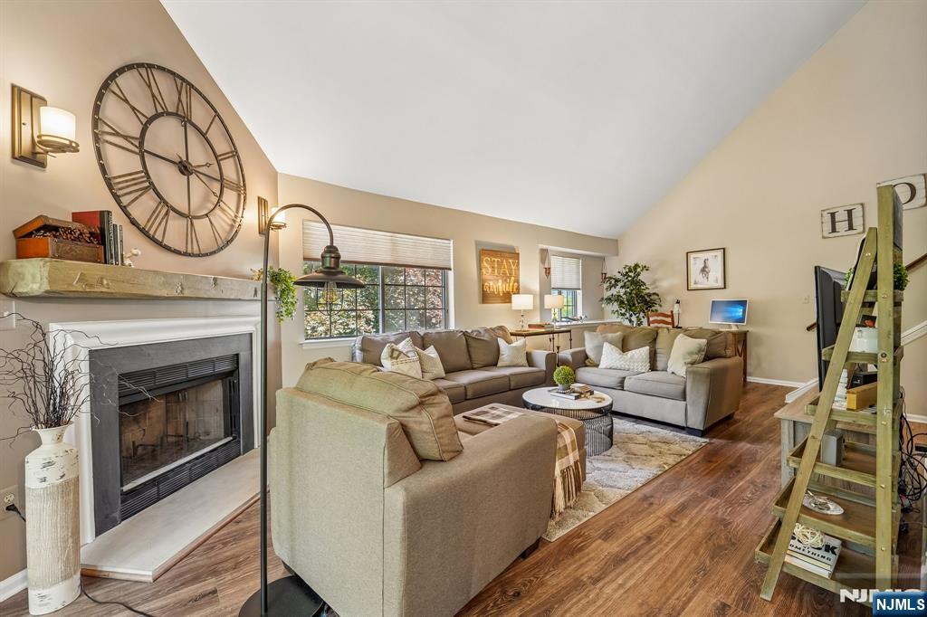 3811 Melville Court - Photo 5