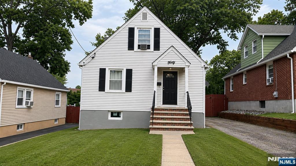 40 Seminole Avenue - Photo 1