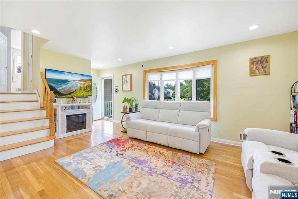 1607 Broad Street - Photo 4