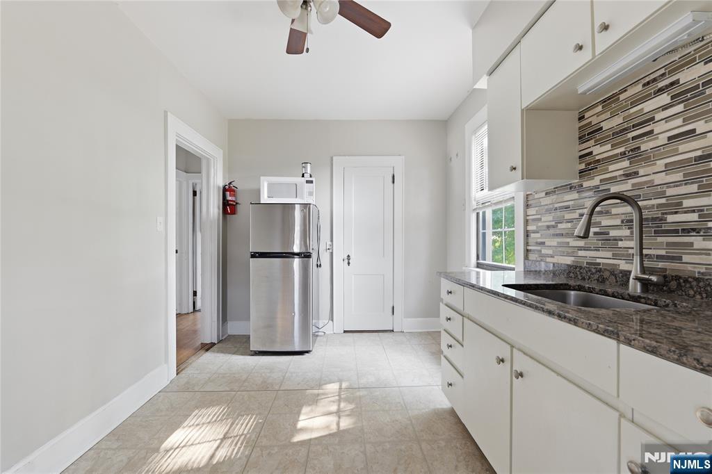 83 Hudson Street - Photo 4