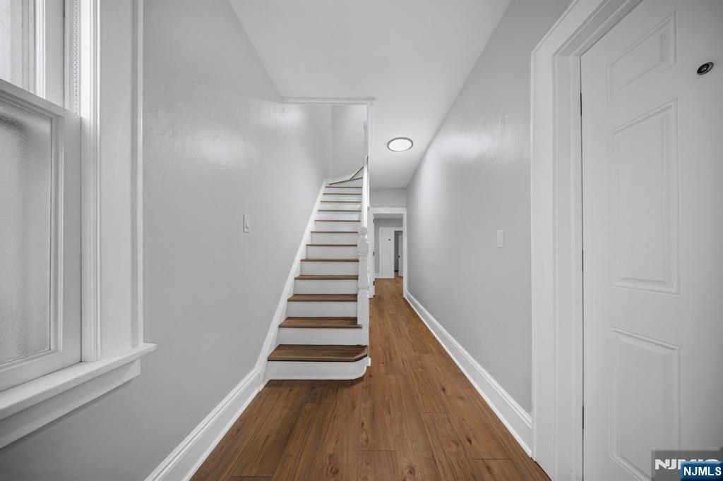 15 Tuttle Street 1 - Photo 3