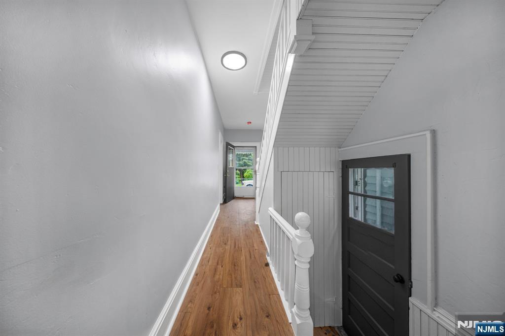 15 Tuttle Street 1 - Photo 4