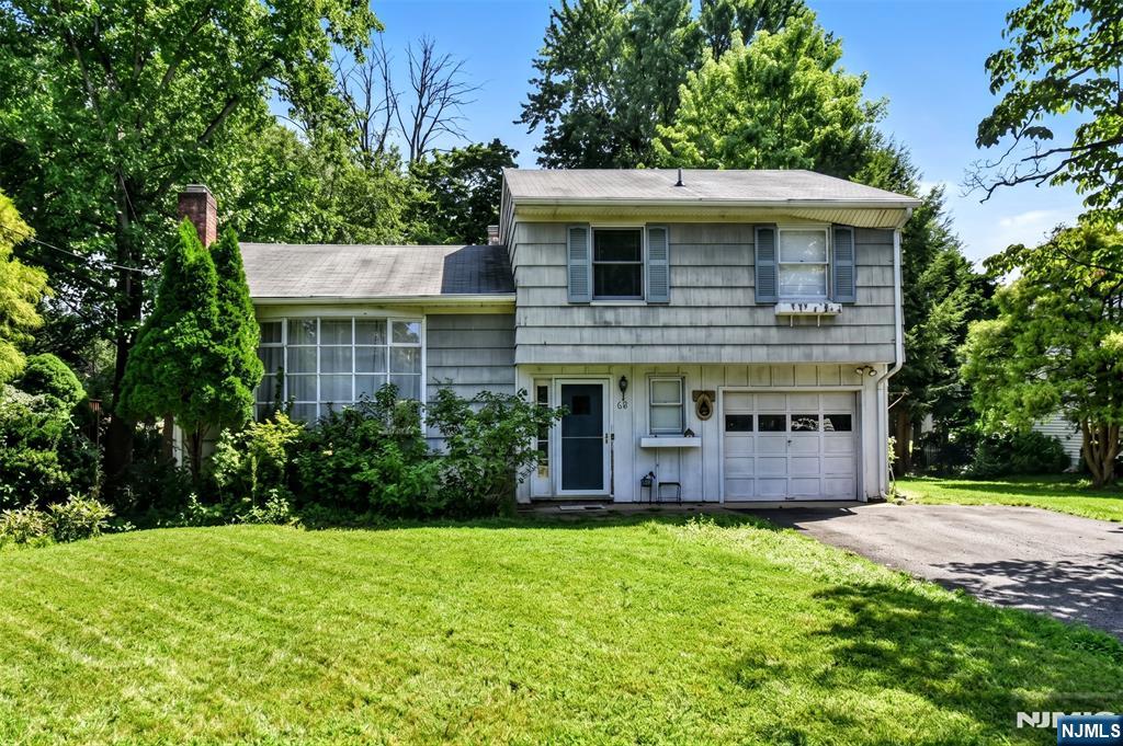 68 Sycamore Avenue - Photo 1