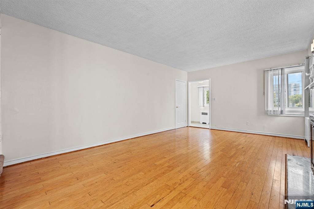 56 Cecelia Avenue - Photo 4