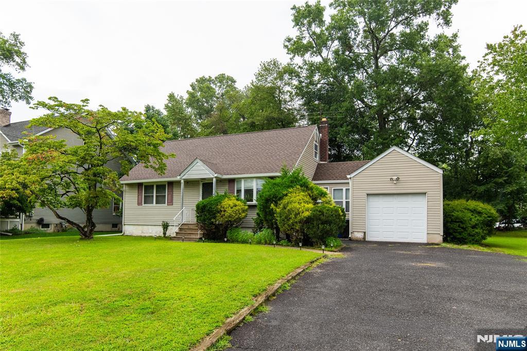 46 Linwood Avenue - Photo 1