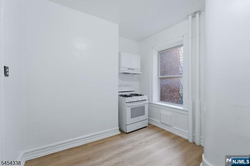 148 Chancellor Avenue B2 - Photo 5