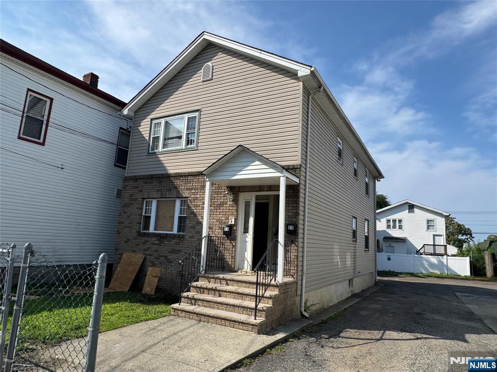 25 Ryerson Avenue - Photo 3