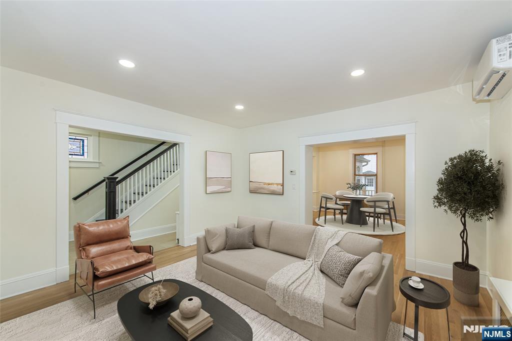 69 W Hanover Avenue - Photo 2