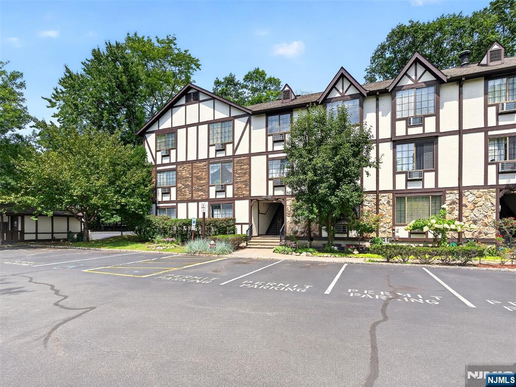 1510 Faulkner Court - Photo 3