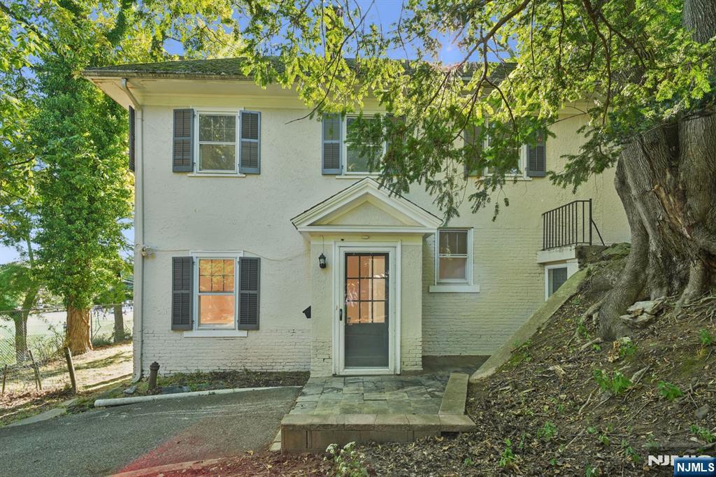 25 Prospect Avenue COTTAGE - Photo 1