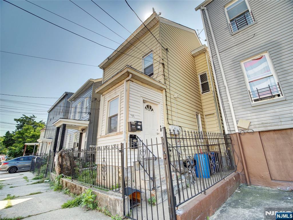 39 Hillman Street - Photo 1