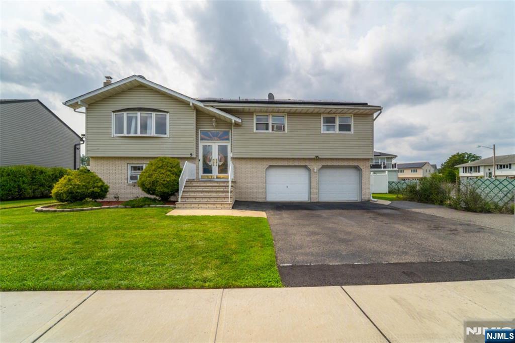 5 La Rosa Drive - Photo 3
