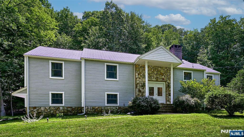 460 Laurel Lane - Photo 2