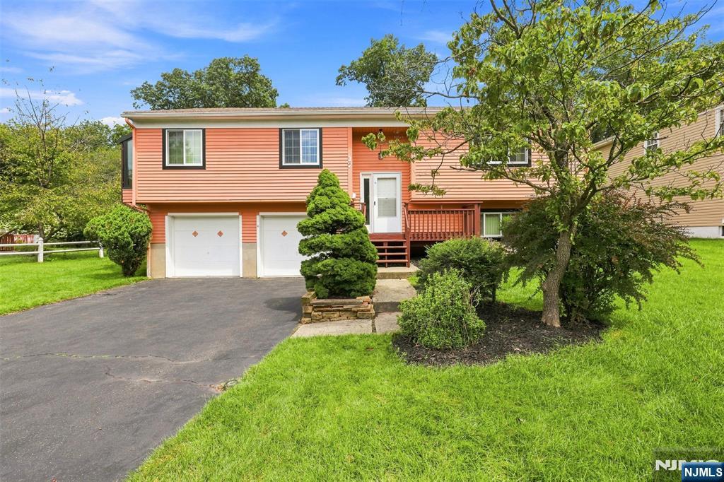 17 Lunn Avenue - Photo 2