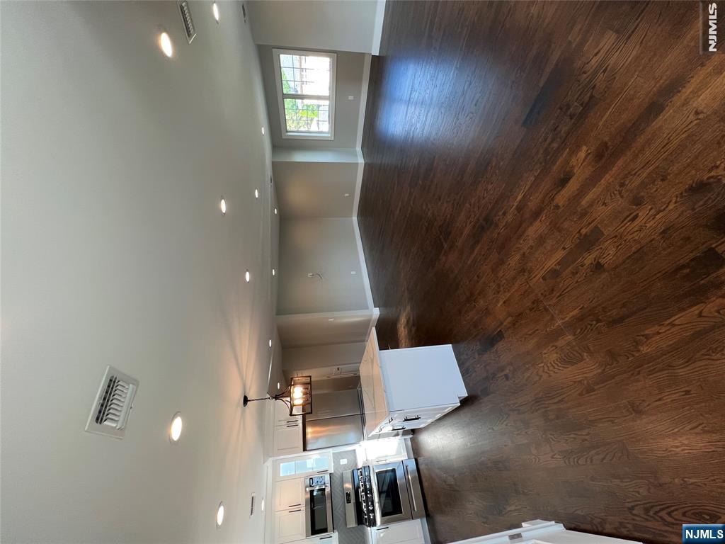 839 Pleasantview Terrace 2 - Photo 5