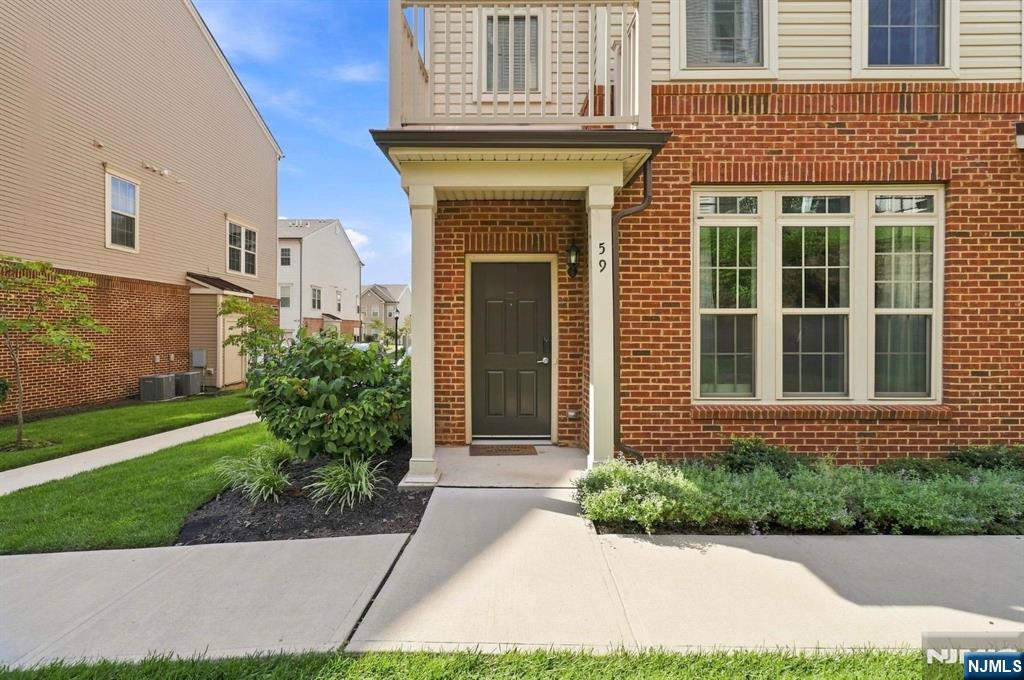 59 Arnold Drive - Photo 2
