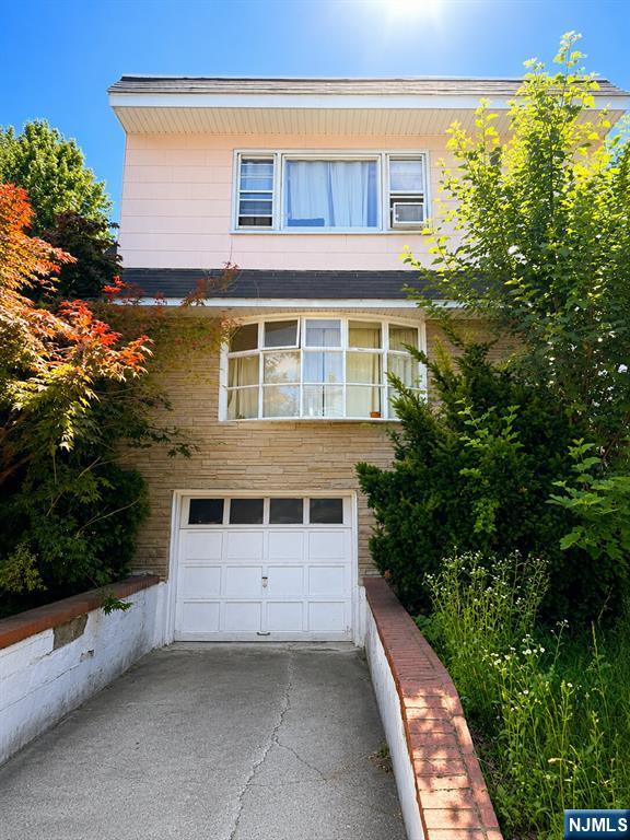 52 Valley Street - Photo 1