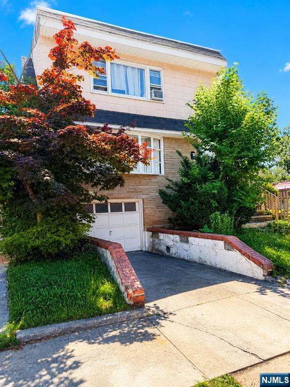 52 Valley Street - Photo 2