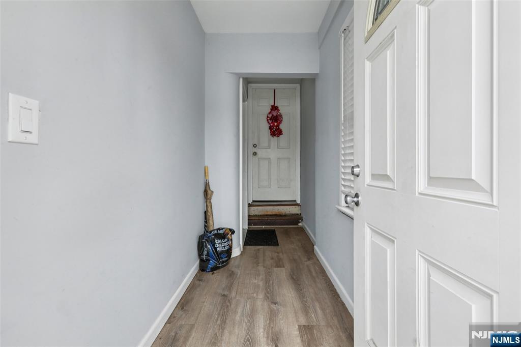 211 Newark Avenue - Photo 3