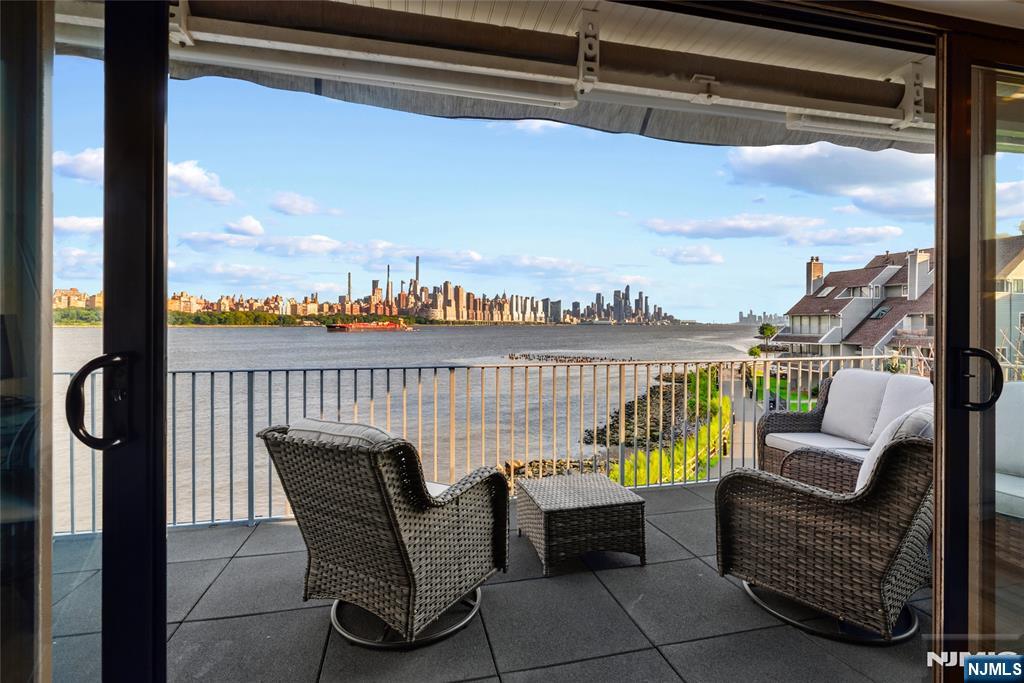 4B Cove Lane - Photo 1