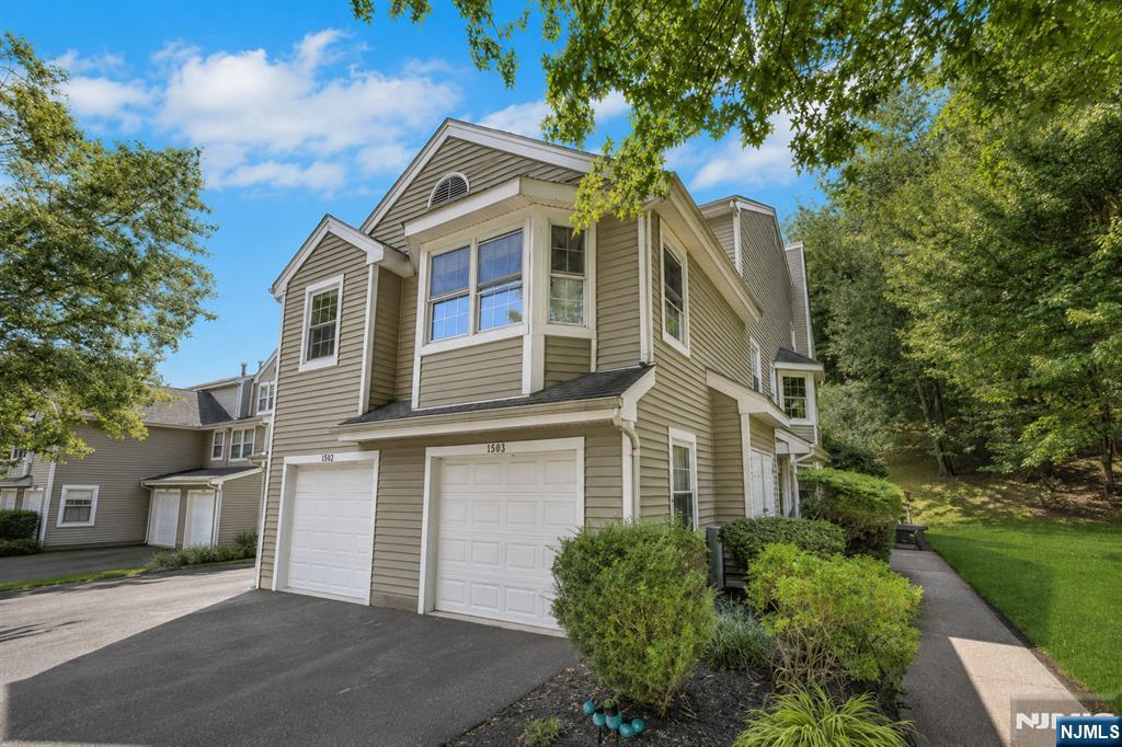 1503 Cornwall Road - Photo 2