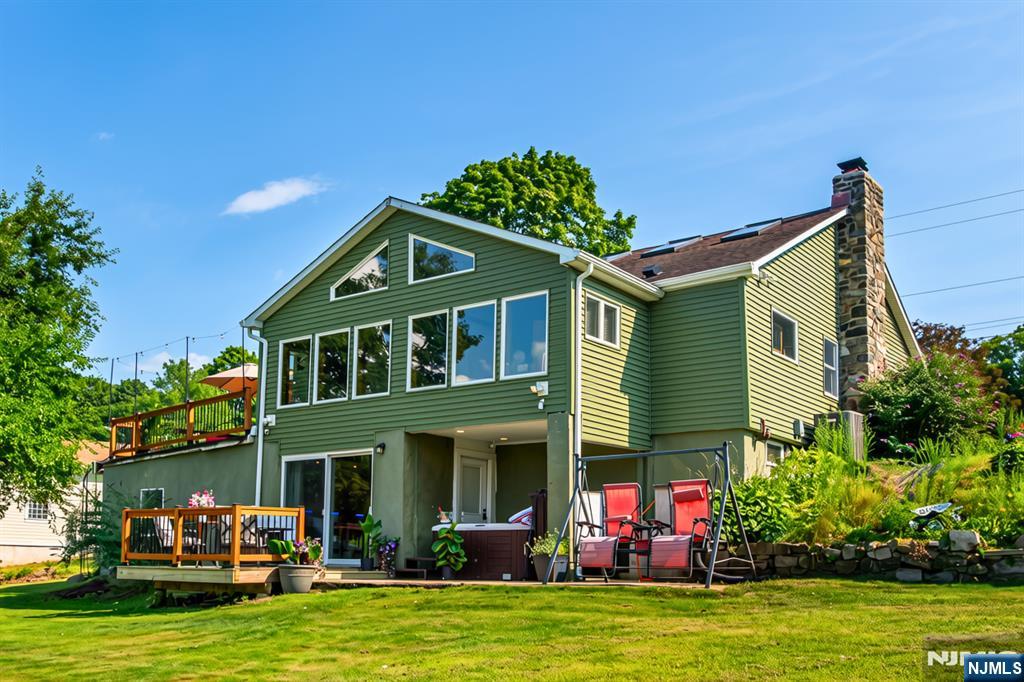 48 Lakeside Avenue - Photo 1