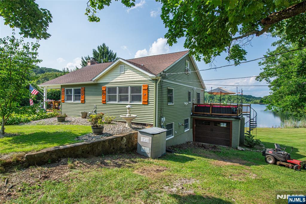 48 Lakeside Avenue - Photo 5