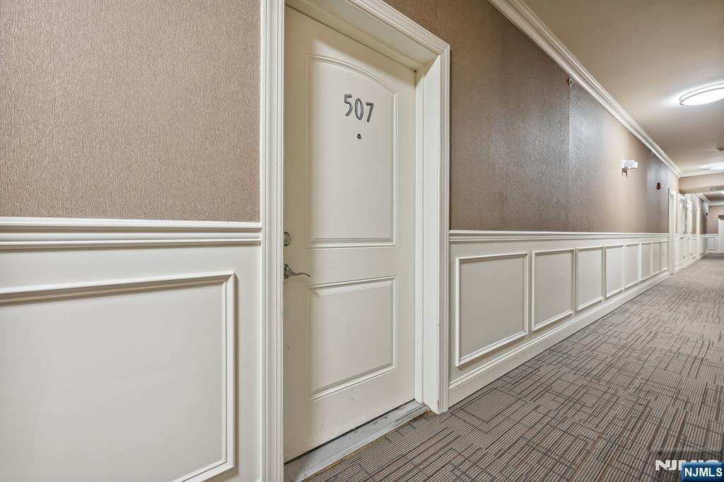 5808 Washington Street 507 - Photo 3