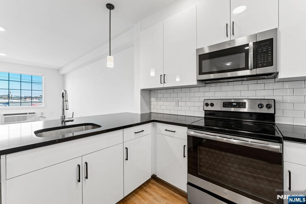 520 Cliff Street 202 - Photo 3