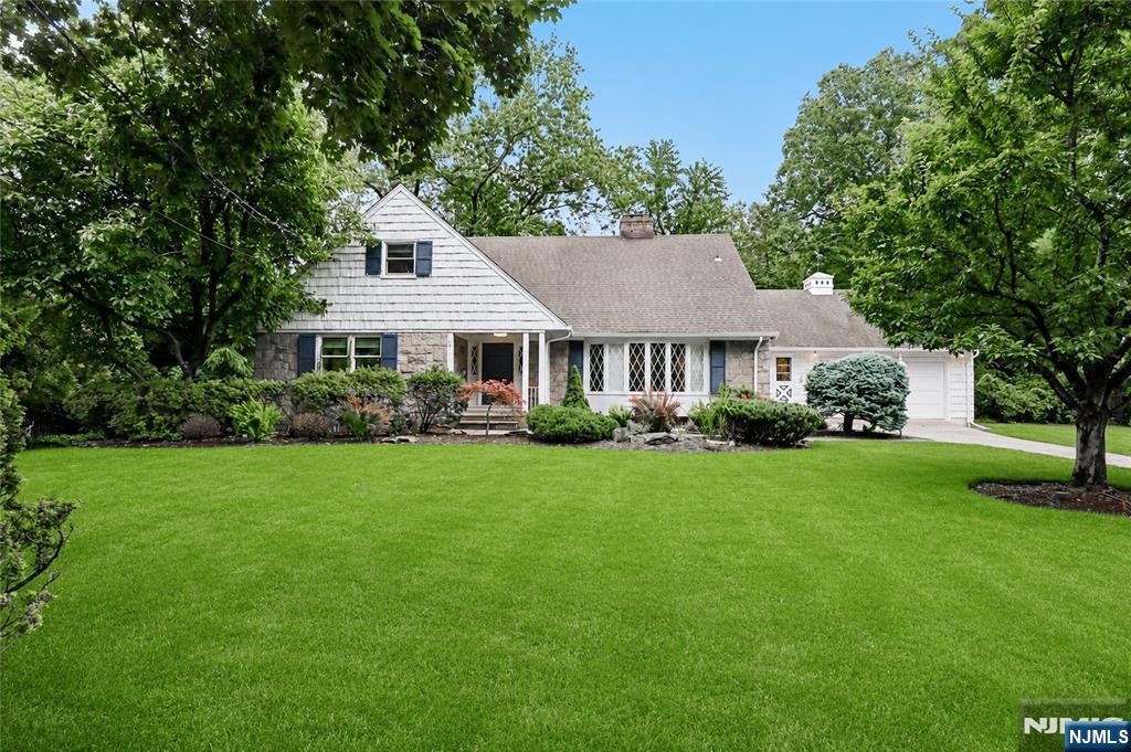 26 Glenwood Road - Photo 1