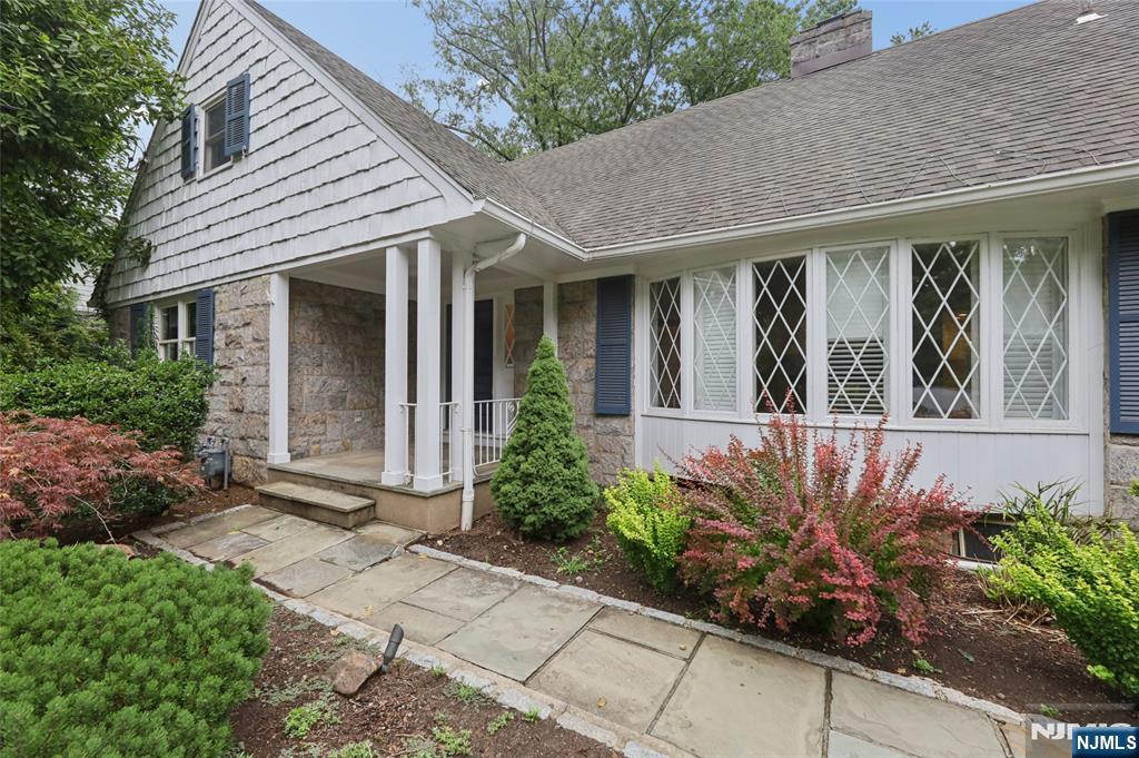 26 Glenwood Road - Photo 2