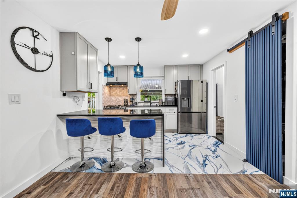 532 Glen Road - Photo 2