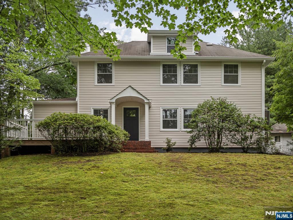 72 Fremont Avenue - Photo 1
