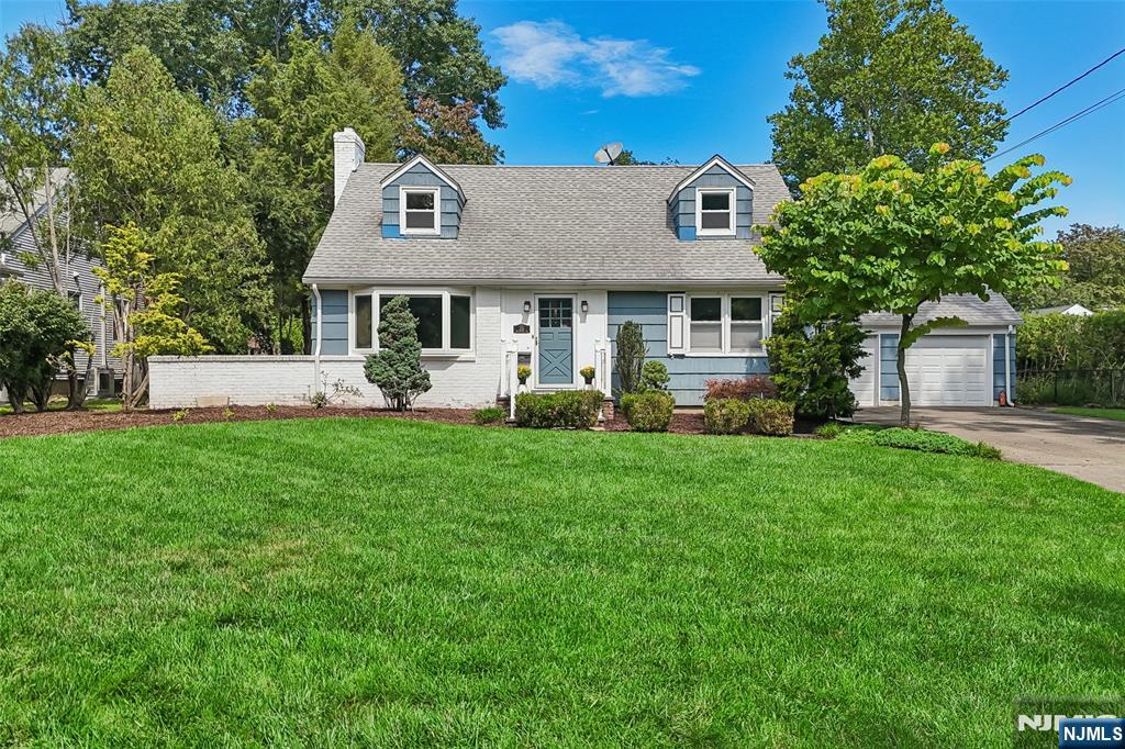 Photo 1 of Single family home for sale at 251 Brookmere Ct, Ridgewood, NJ 07450 | MLS# 26031199 | Listing updated on 2026-09-18