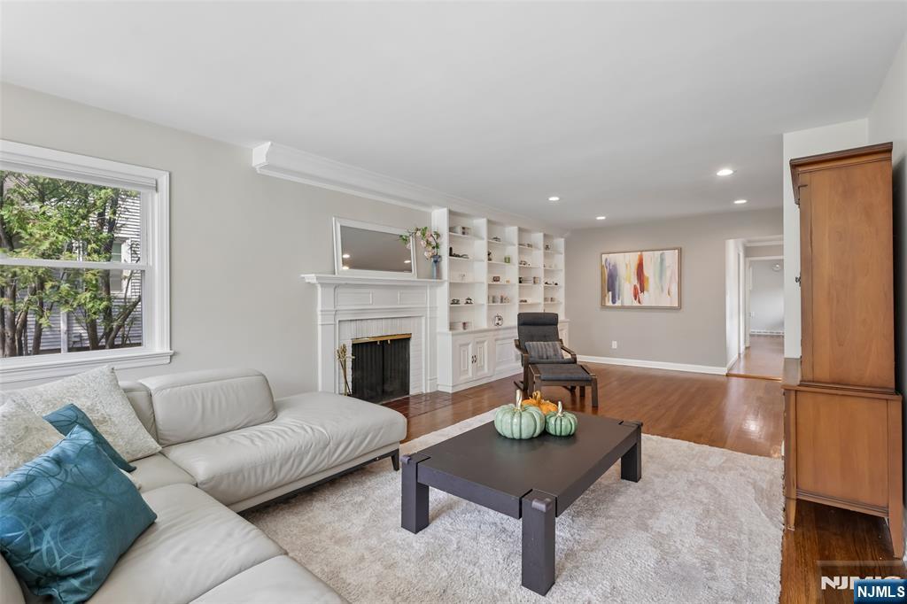 251 Brookmere Court - Photo 3