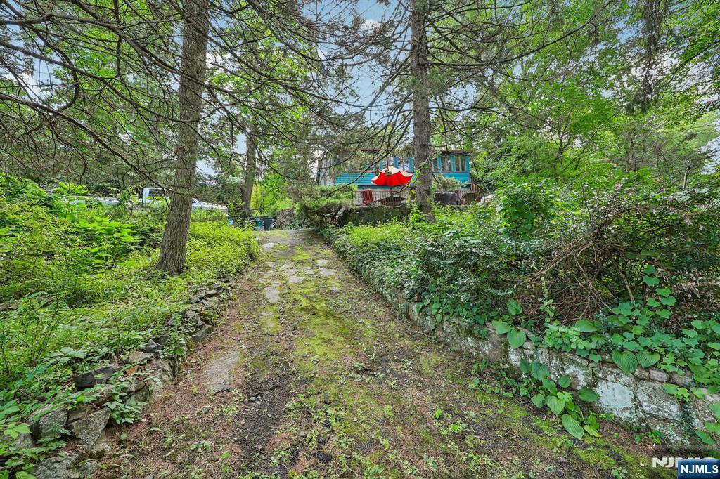 18 Nakomis Path - Photo 1
