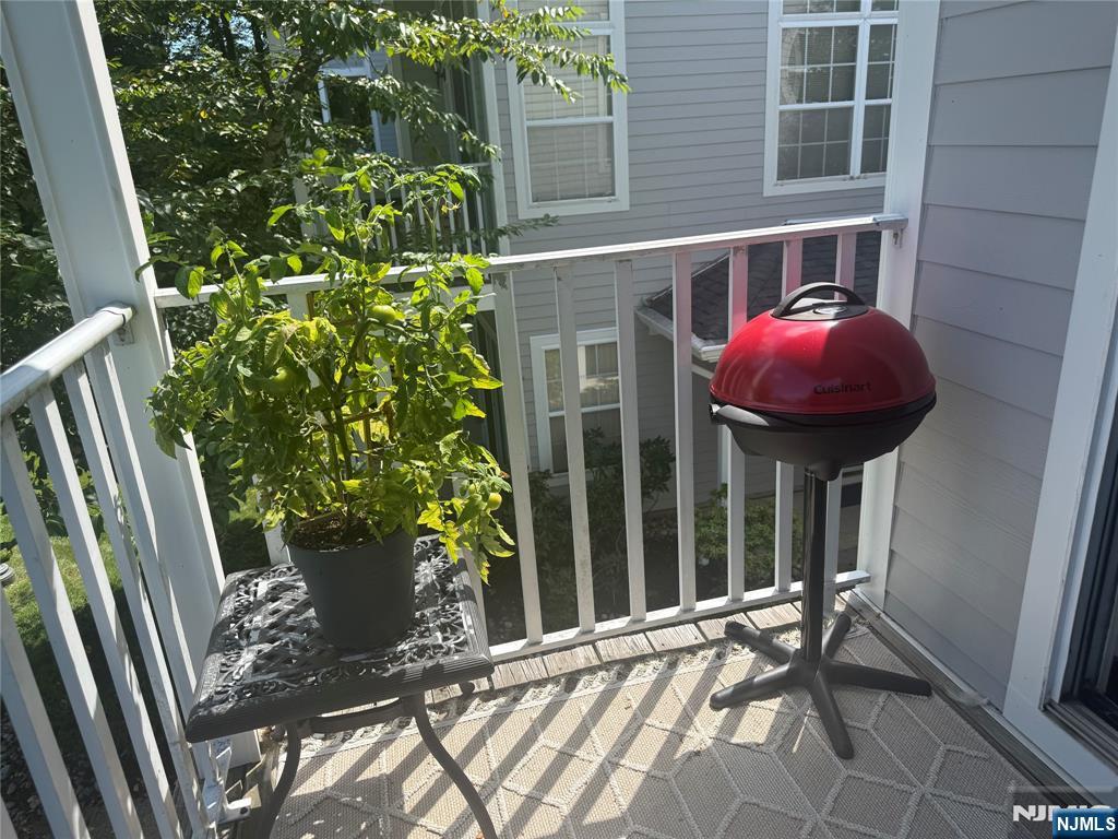 1186 Richmond Road - Photo 4