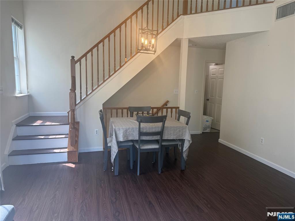 1186 Richmond Road - Photo 5