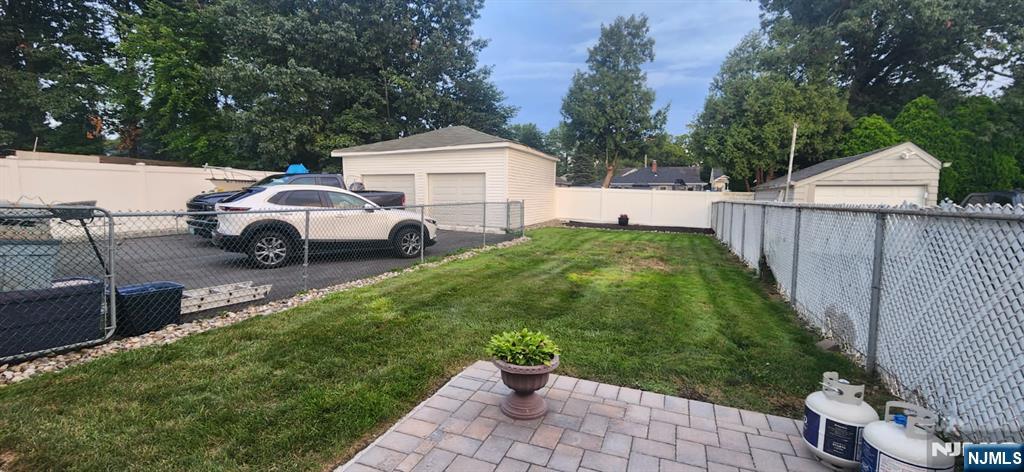 176 E Main Street - Photo 2
