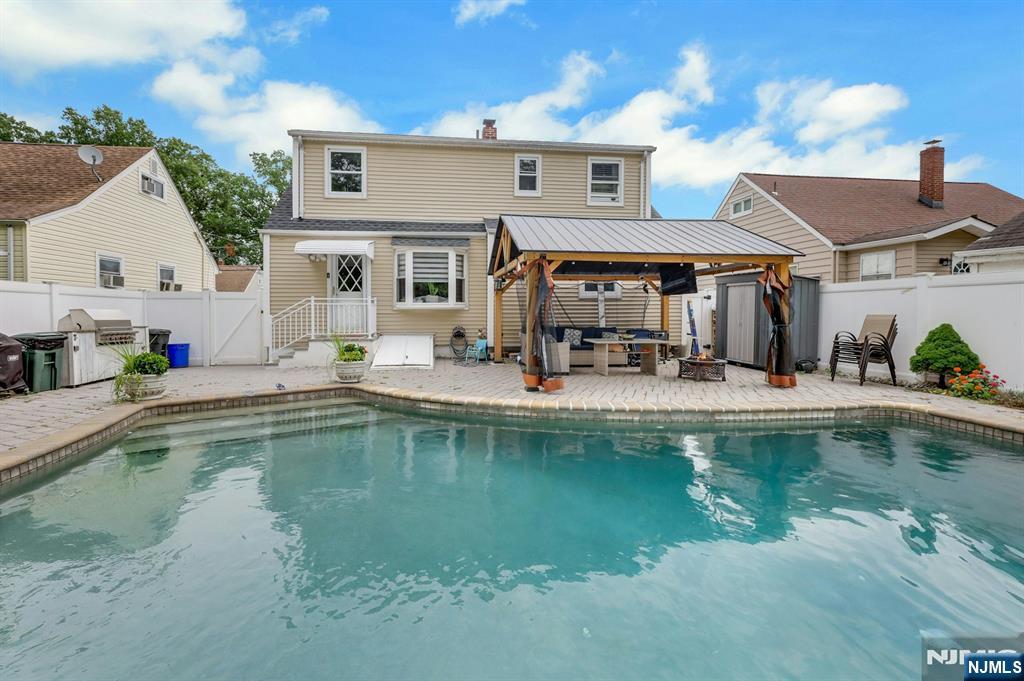 291 Fairway Avenue