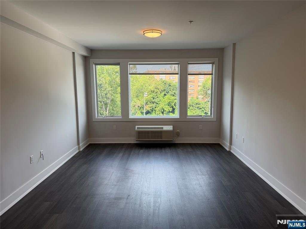 2301 Lemoine Avenue 504 - Photo 4