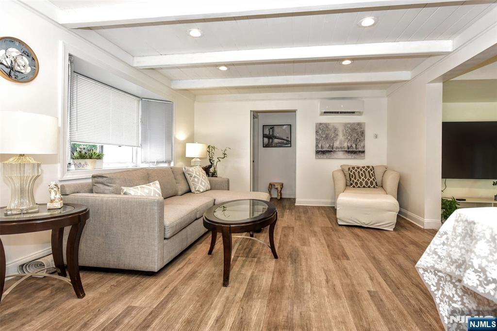 347 Forest Avenue - Photo 4