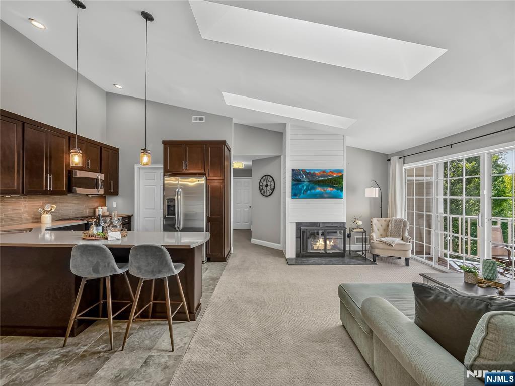 453 Poets Way - Photo 4