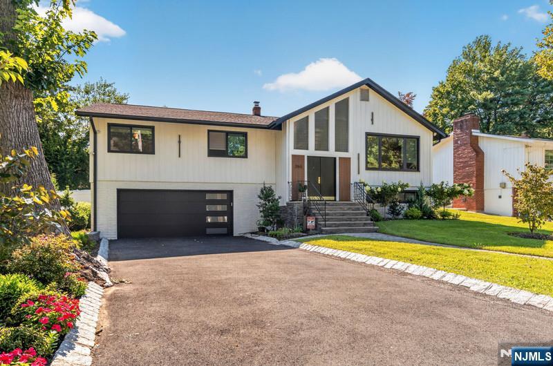 265 Westervelt Place - Photo 3