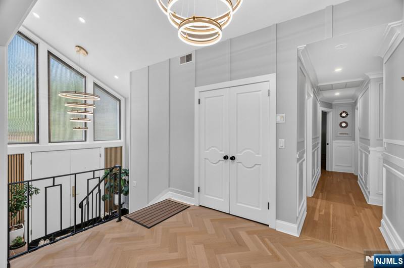 265 Westervelt Place - Photo 4