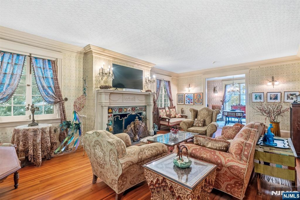 197 Cedar St, Englewood, NJ 07631
