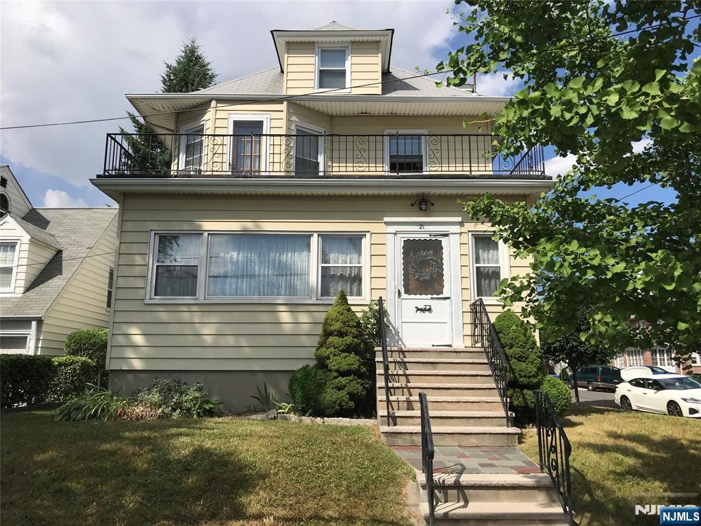 21 Barrows Avenue 1st Flr - Photo 2