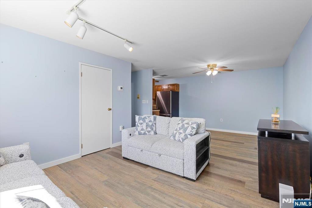 253 Park Avenue 307 - Photo 4