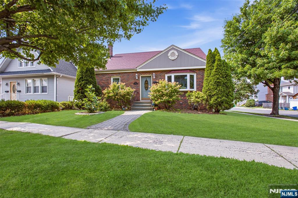 640 New York Avenue - Photo 4