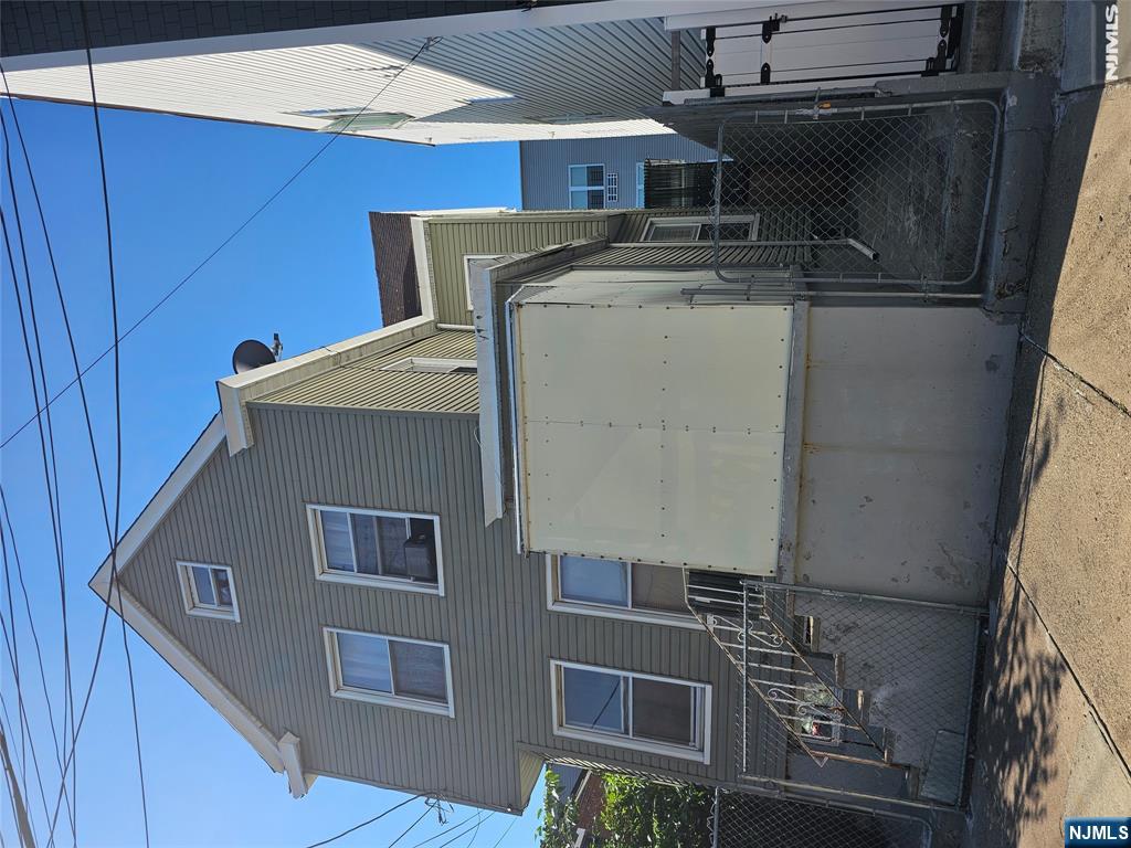 292 Governor Street - Photo 1